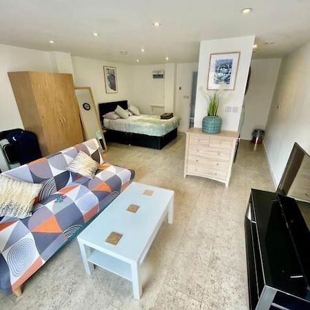 Cambridge City Centre Studio, Sleeps 3 Kültér fotó